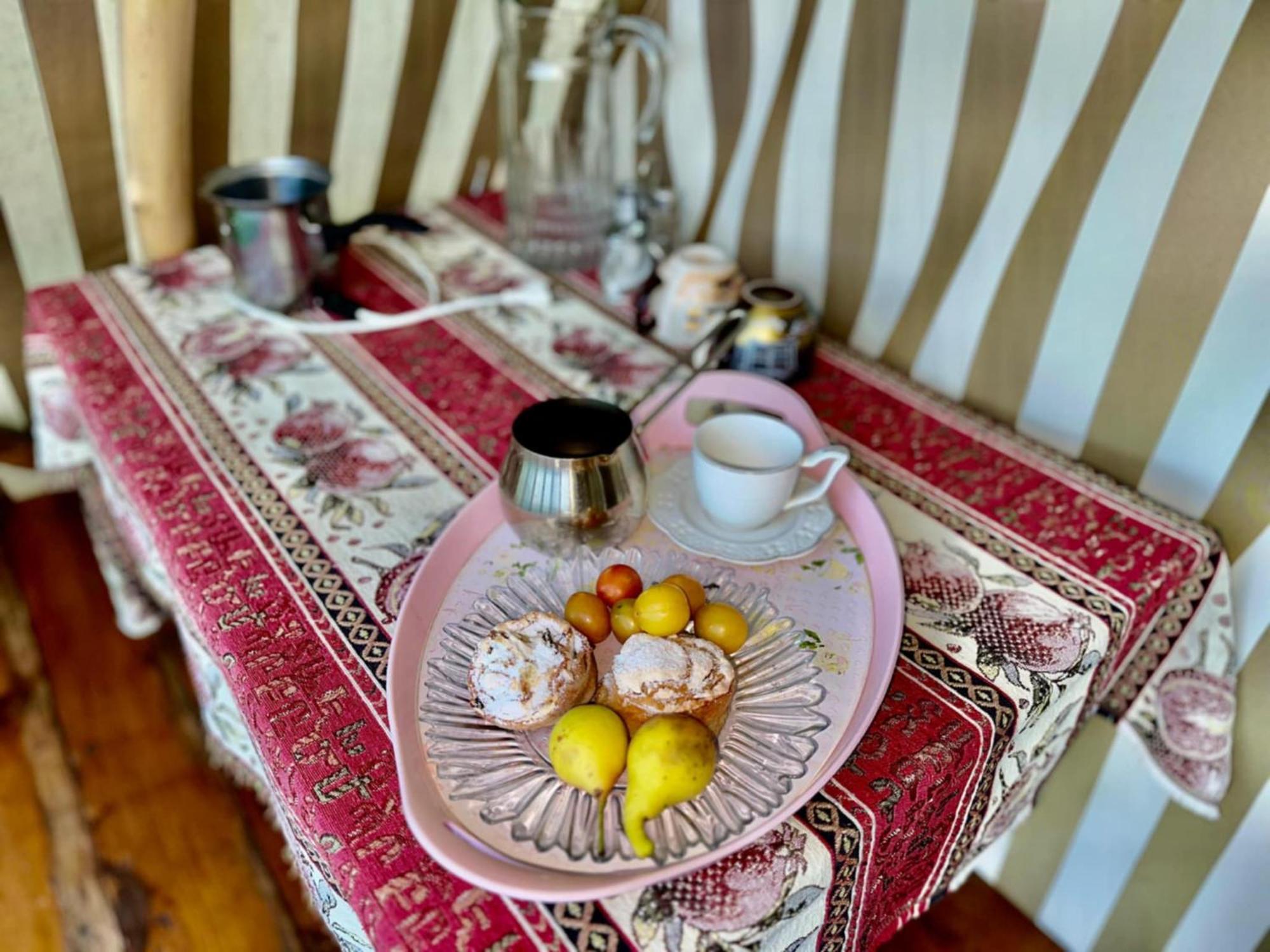 Amoj B&B And Guest House Алаверди Экстерьер фото